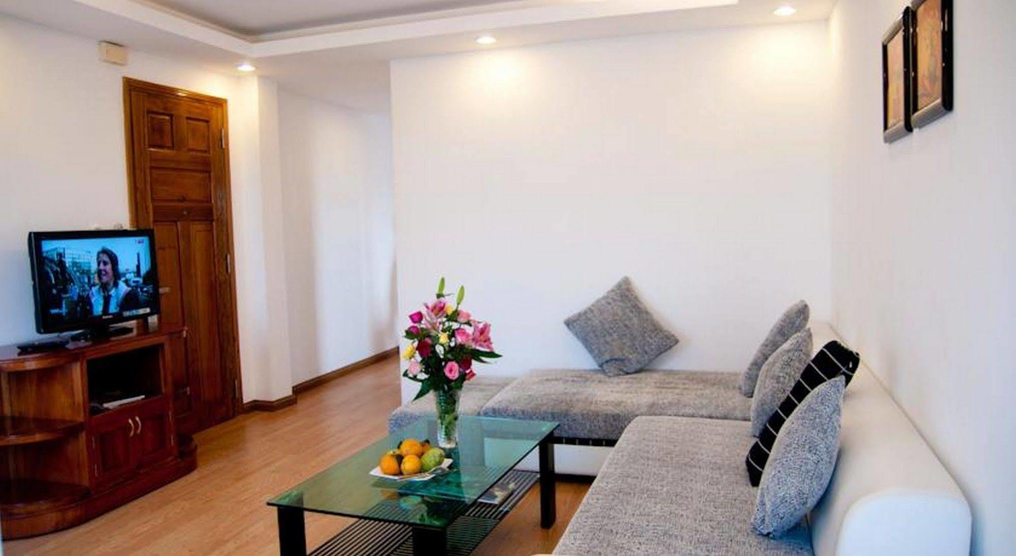 Golden Lotus Otel Hue Dış mekan fotoğraf