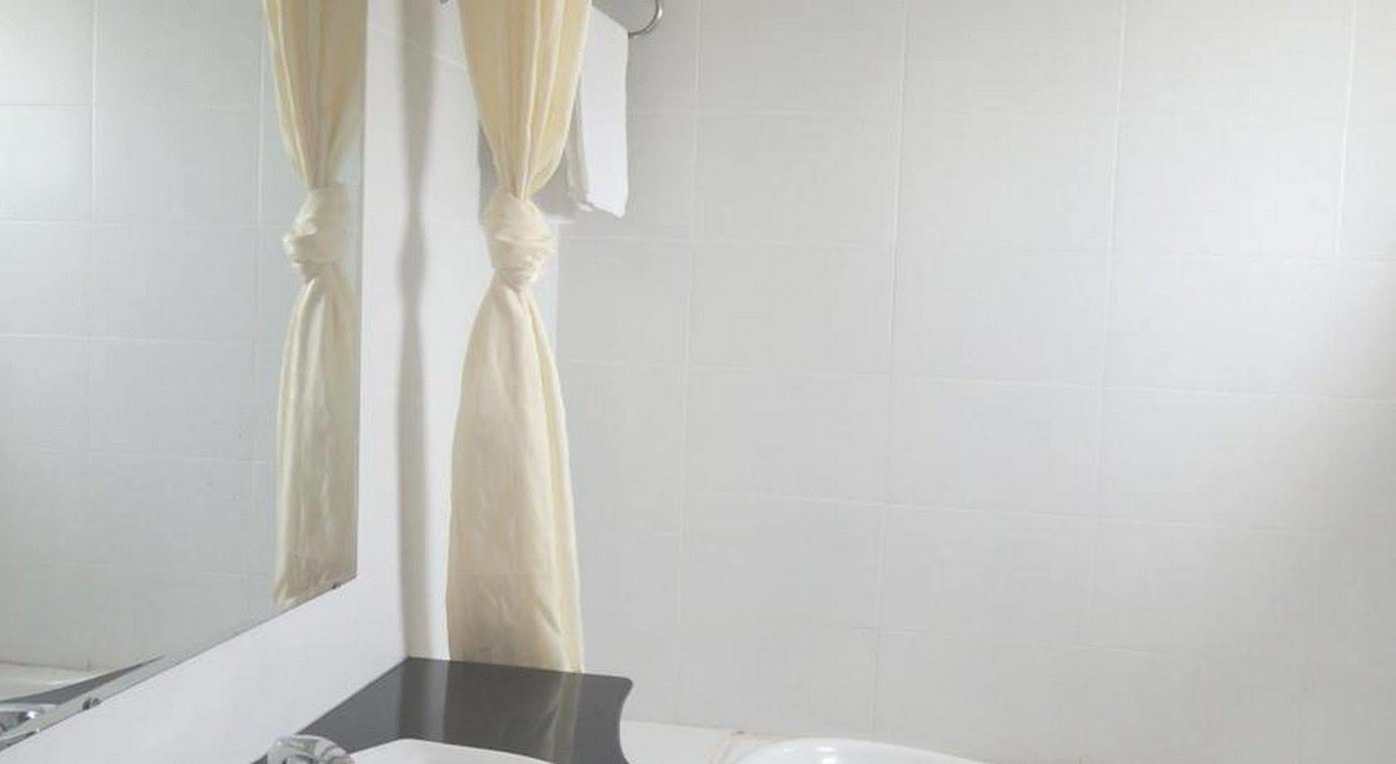 Golden Lotus Otel Hue Dış mekan fotoğraf