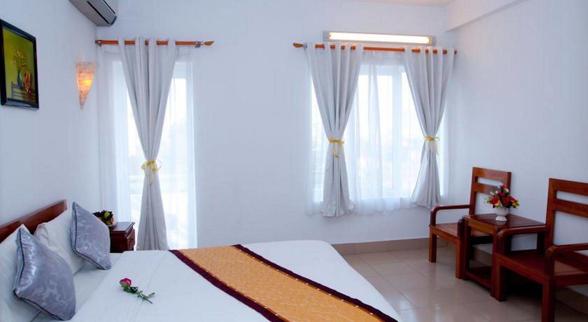 Golden Lotus Otel Hue Dış mekan fotoğraf